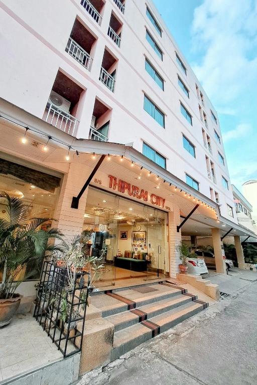 Exterior view, Thipurai city hotel in Hua Hin / Cha-am