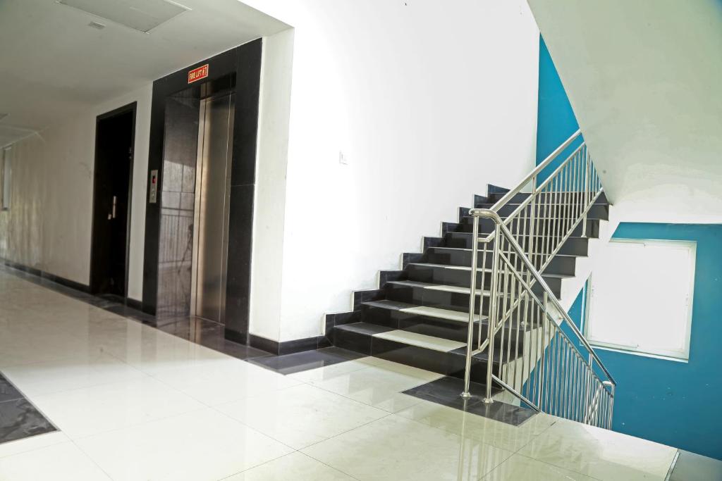 Earthspace Transit by Traven Homes photo