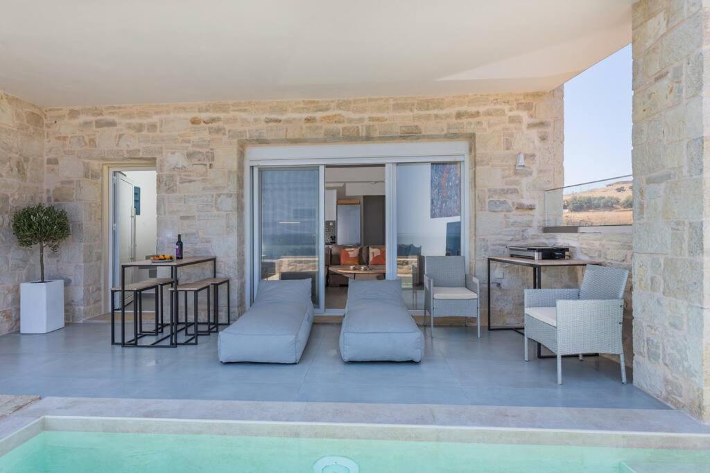 Sofia Suite, a seafront hideaway !, Panormos Rethymno