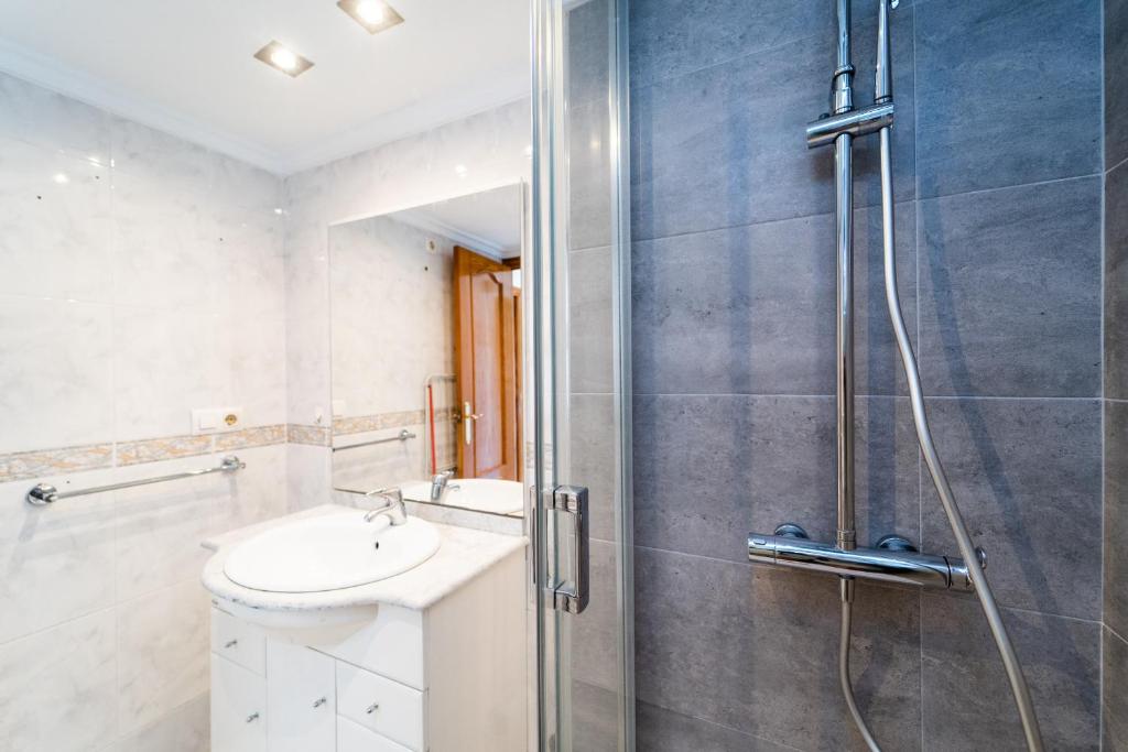 Apartamentos Moby Dick 16-G by WT - 2