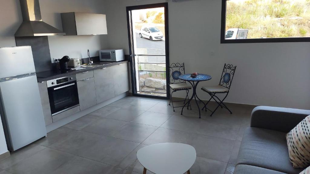 Appartement neuf à 5 min de la plage et de l'aéroport - 3
