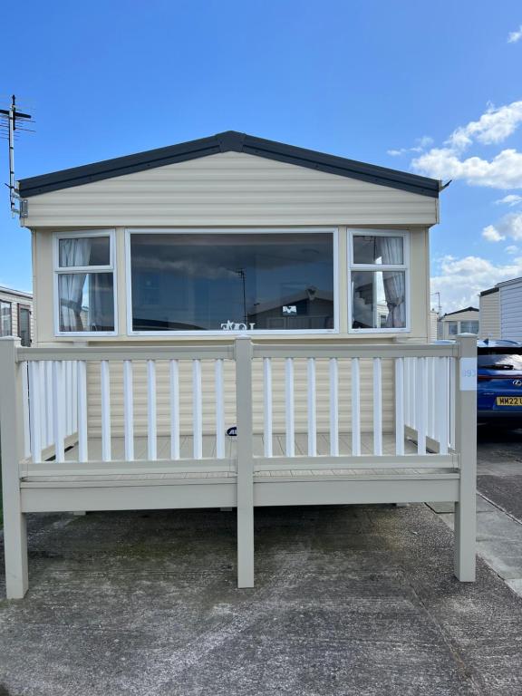 Chris’s caravan, Abergele