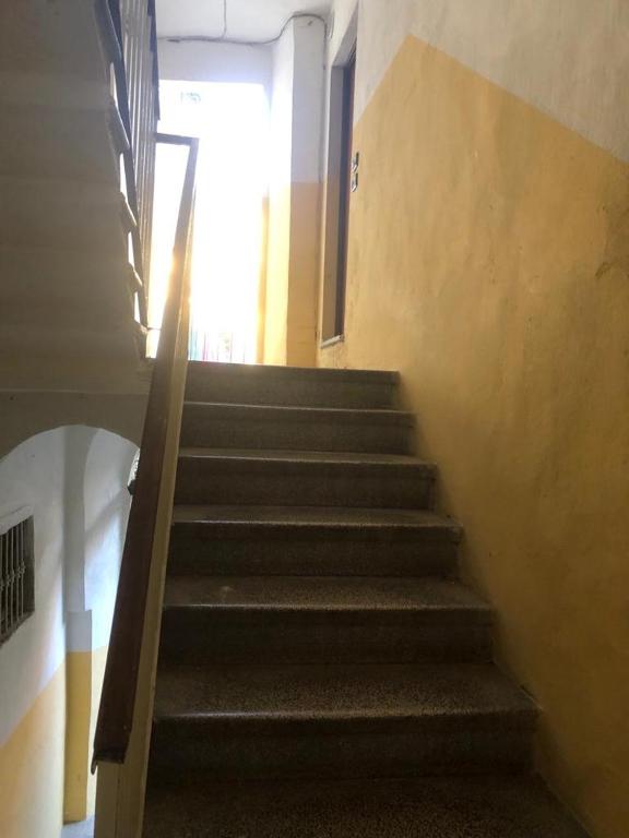 Supercentral one room flat, 16 min to Bergamo airport photo