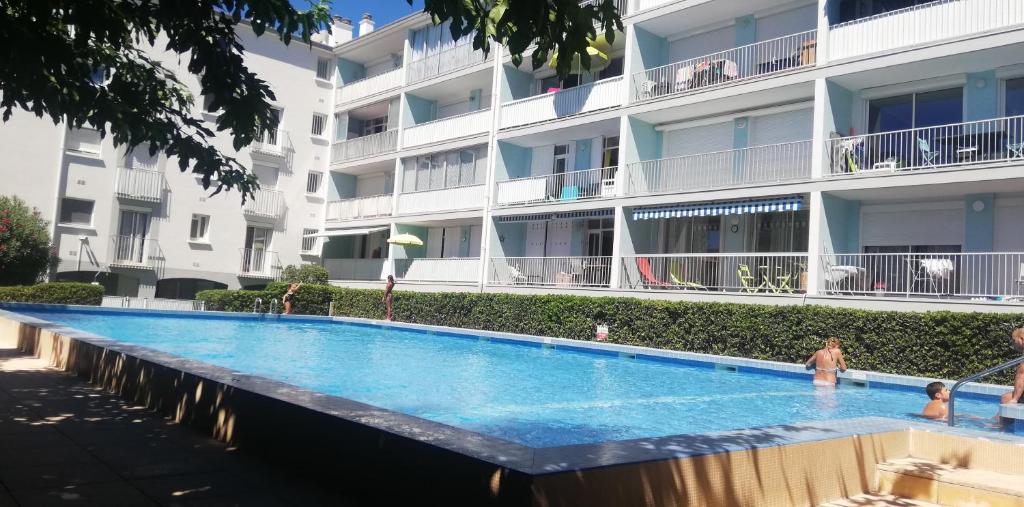 Front de Mer et Grande Piscine pour un appartement chic et cosy, appartement en résidence à Canet en Roussillon, à 10 minutes de Perpignan - 2