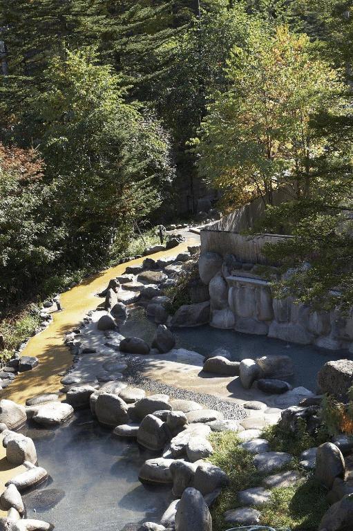 Hot spring bath