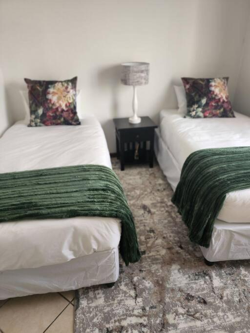 Elegant 2 bed apartment next to Gautrain Centurion photo