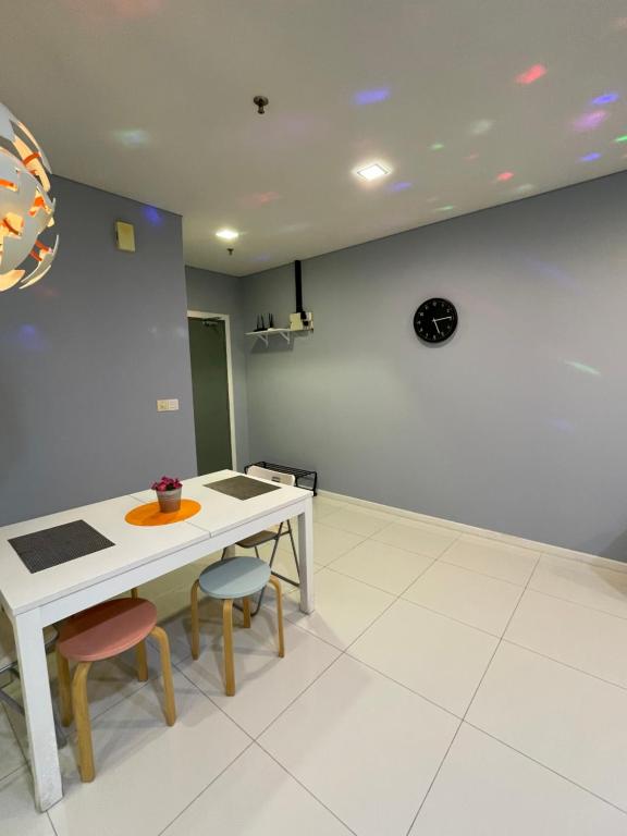 Mercu Summer Suite KLCC 1bedroom with Twin Double Bed Apartment photo
