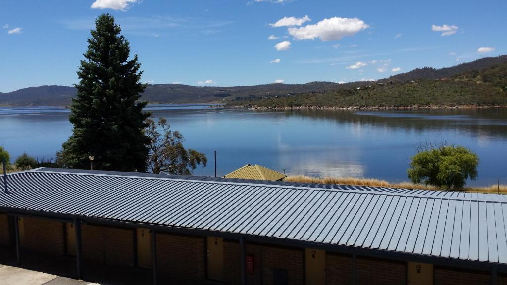 Lake Jindabyne Hotel photo
