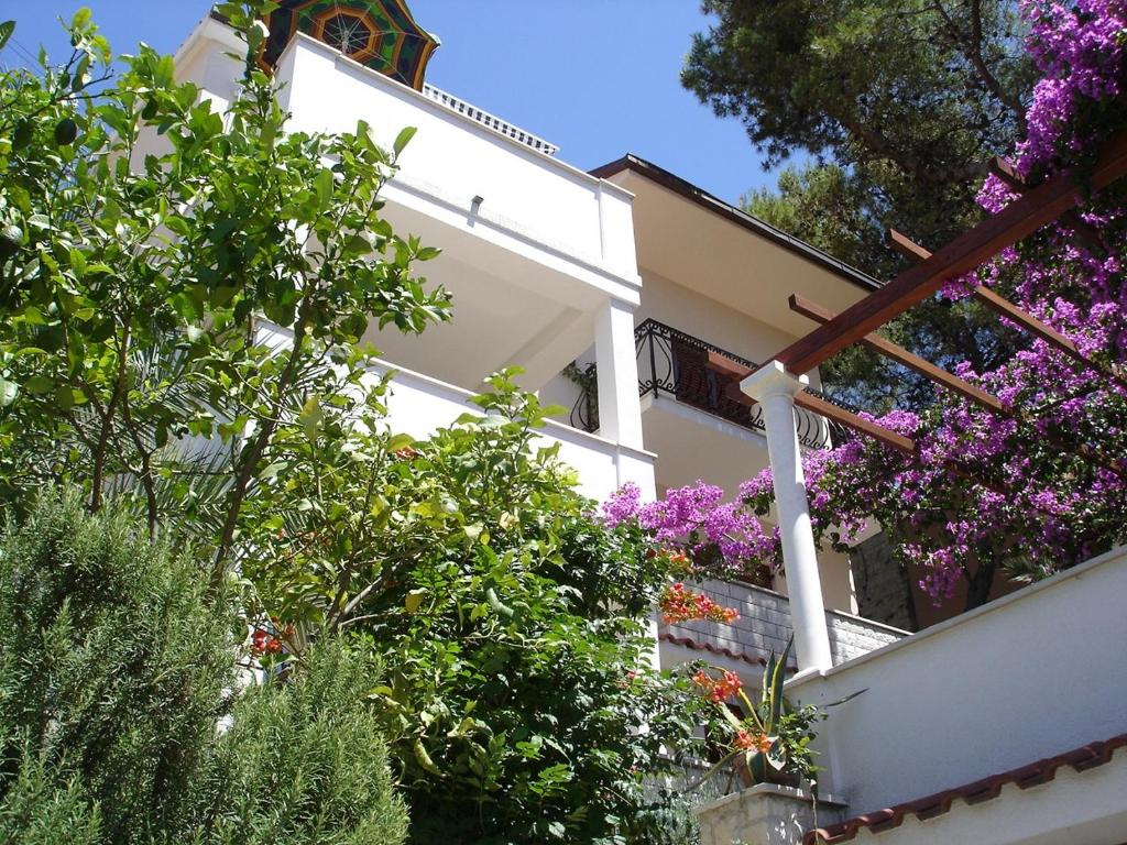 Apartments by the sea Trogir - 11895, Trogir