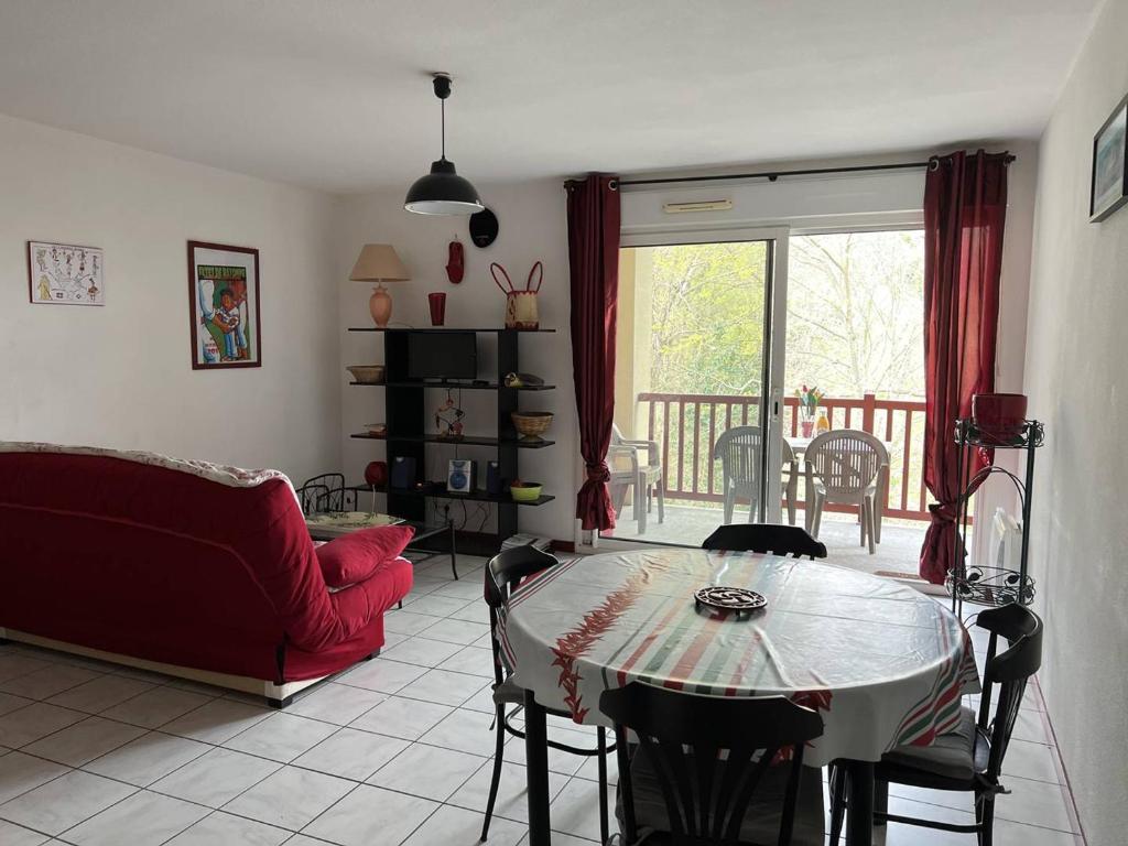 Appartement T2 calme avec terrasse et parking - 3 couchages - 2