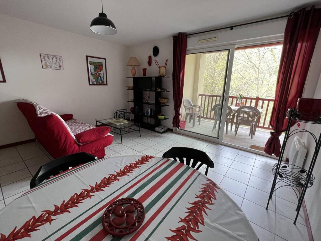 Appartement T2 calme avec terrasse et parking - 3 couchages - 4