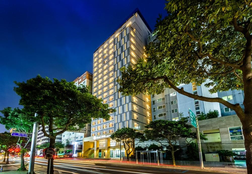 Hotel With City — Hotel in Jeju