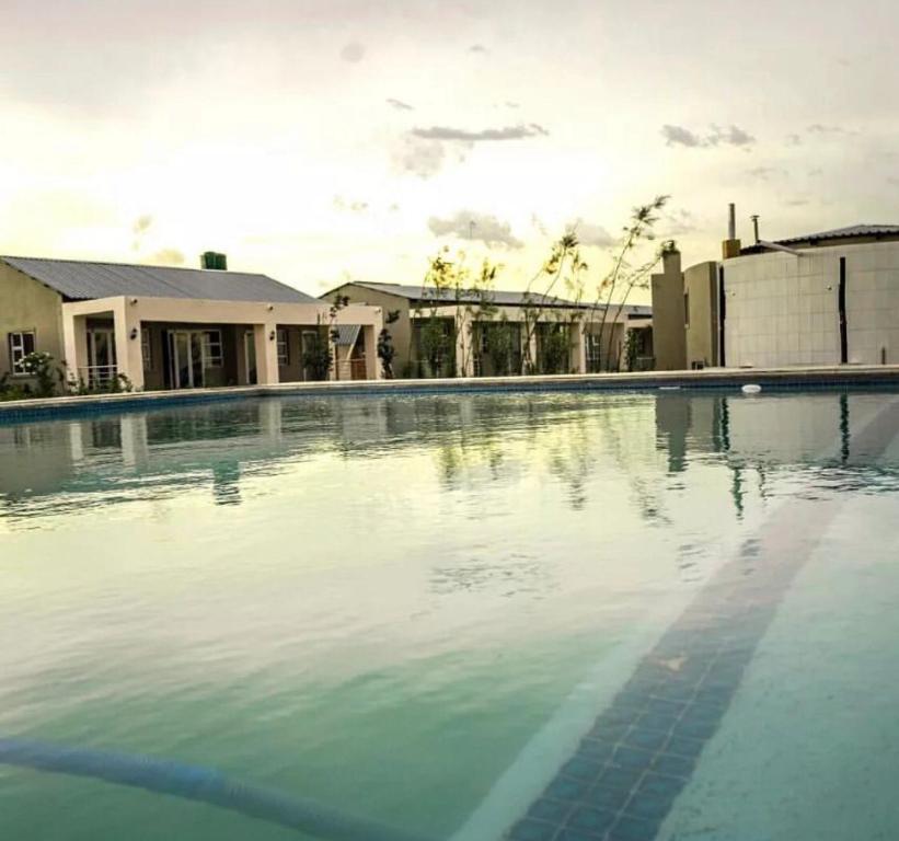 36 Emanzini Garden Units — Hotel in Deneysville