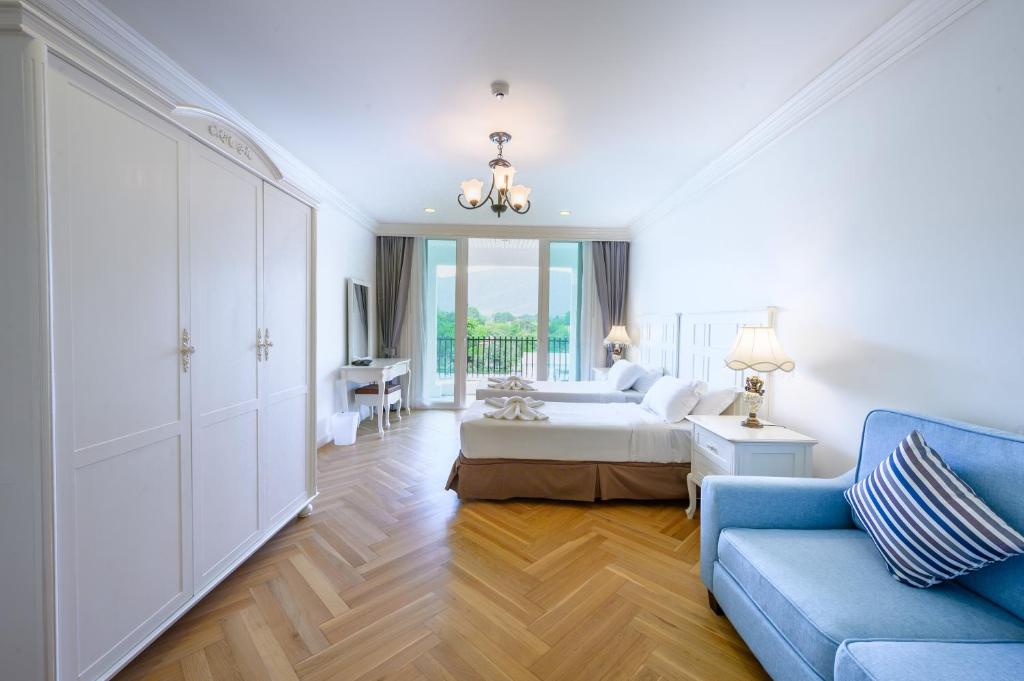 Chateau de Khaoyai Hotel & Resort