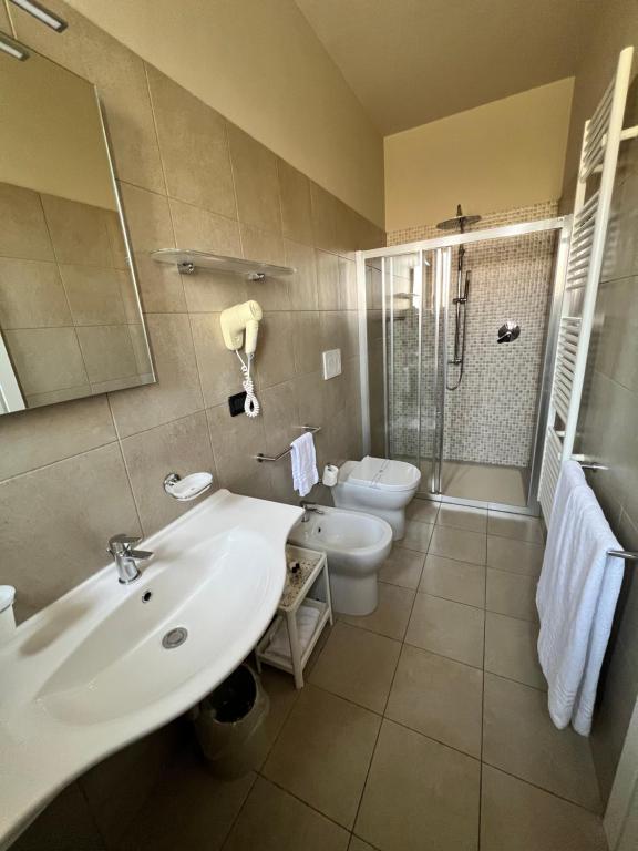 Hotel La Pace photo