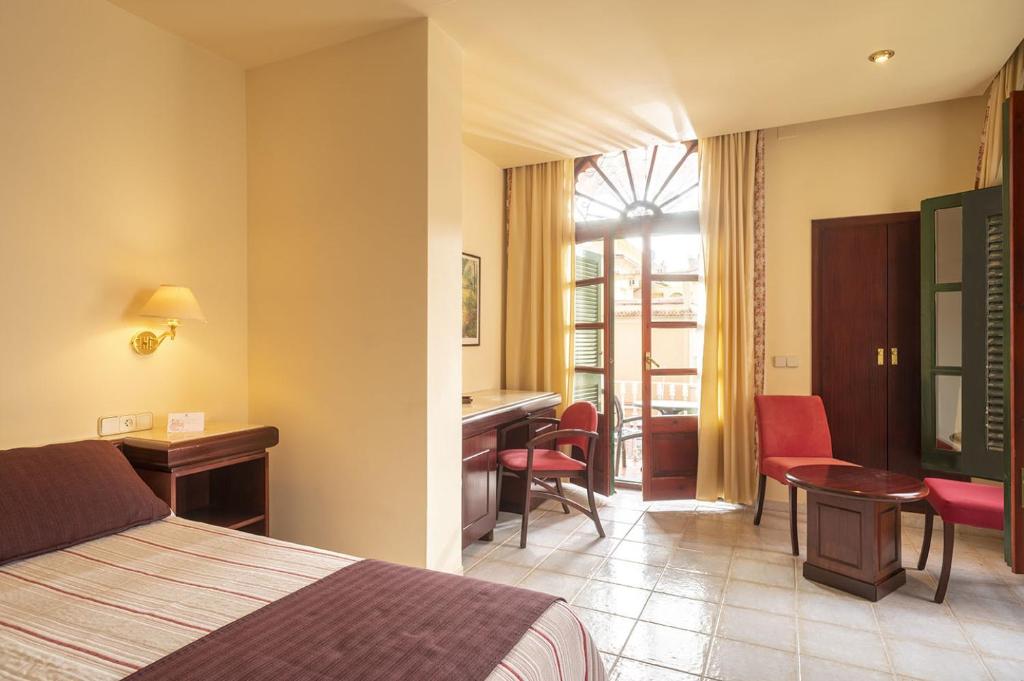 Hotel Guitart Rosa - Adults Only — Hotel rooms in Lloret de Mar, Catalonia