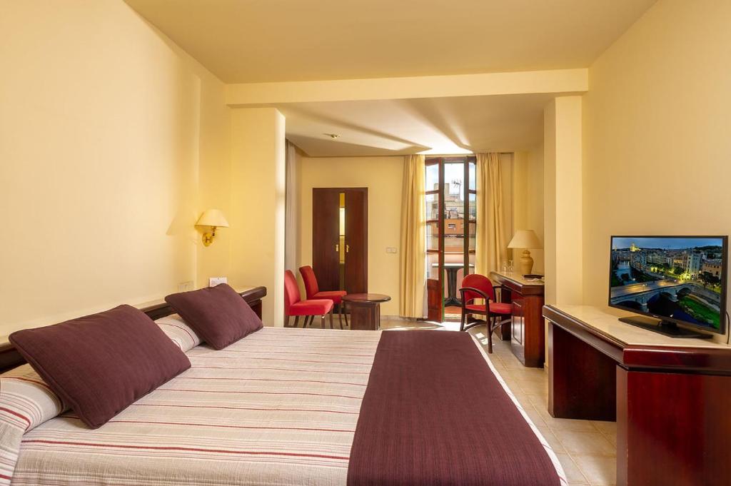 Hotel Guitart Rosa - Adults Only — Hotel rooms in Lloret de Mar, Catalonia