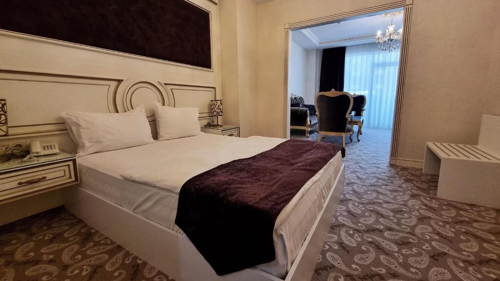 Opera Hotel — Hotel in Baku