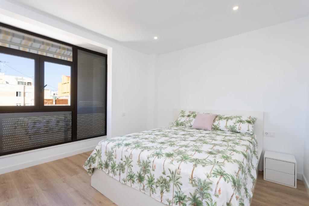 Home2Book Stunning & Comfy Apartment Santa Cruz - 2