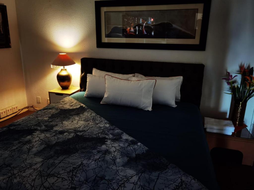Galaxy Sleep And Go Rooms Goodwood — Hotel in Cape Town
