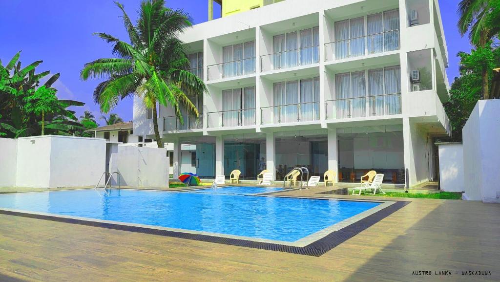 Васкадува шри. Отель Васкадува Шри Ланка. Citrus Waskaduwa 5* Шри-Ланка, Калутара. Oreo Beach Hotel Kalutara. Green Shadows Beach 3*.