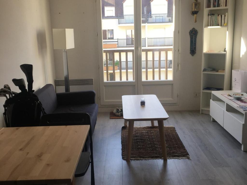 Cabourg: Appartement bord de mer, balcon, internet, parking - FR-1-487-313 - 4