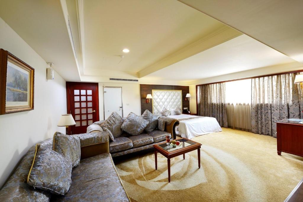 Chyuan Du Spring Resort