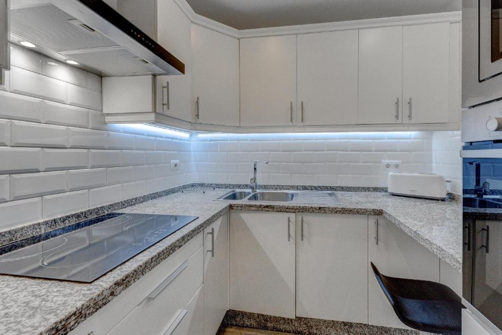 Heated Pool Stylish 3 Bedrm Apartment Los Cristianos - 3