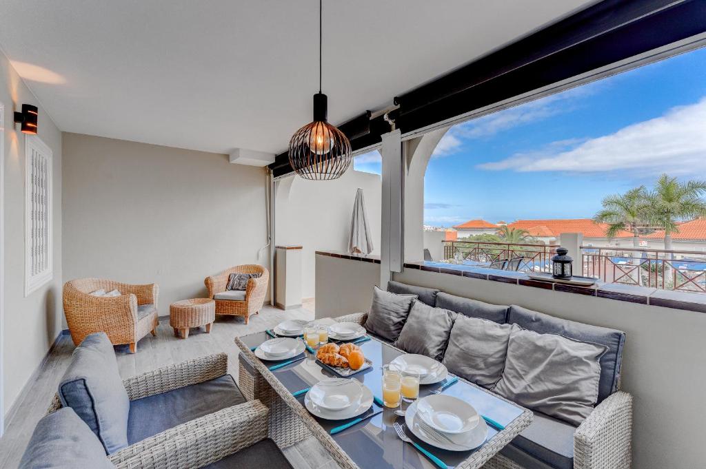 Heated Pool Stylish 3 Bedrm Apartment Los Cristianos - 1