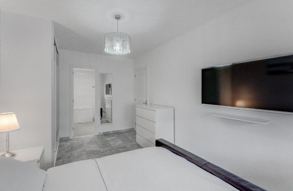Heated Pool Stylish 3 Bedrm Apartment Los Cristianos - 5