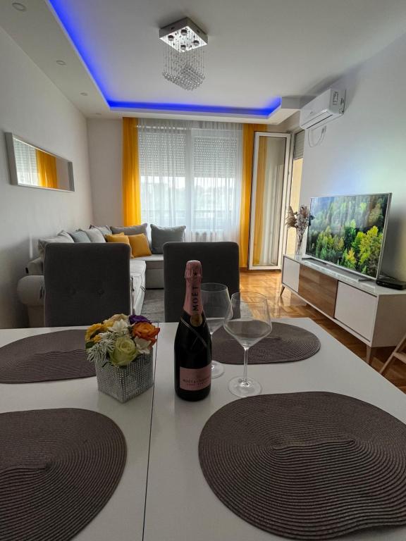 Paunov Breg, Jajinci