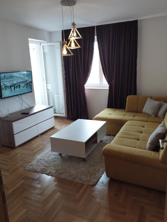 Stan na dan Nany, Lukavica Istočno Sarajevo, Lukavica