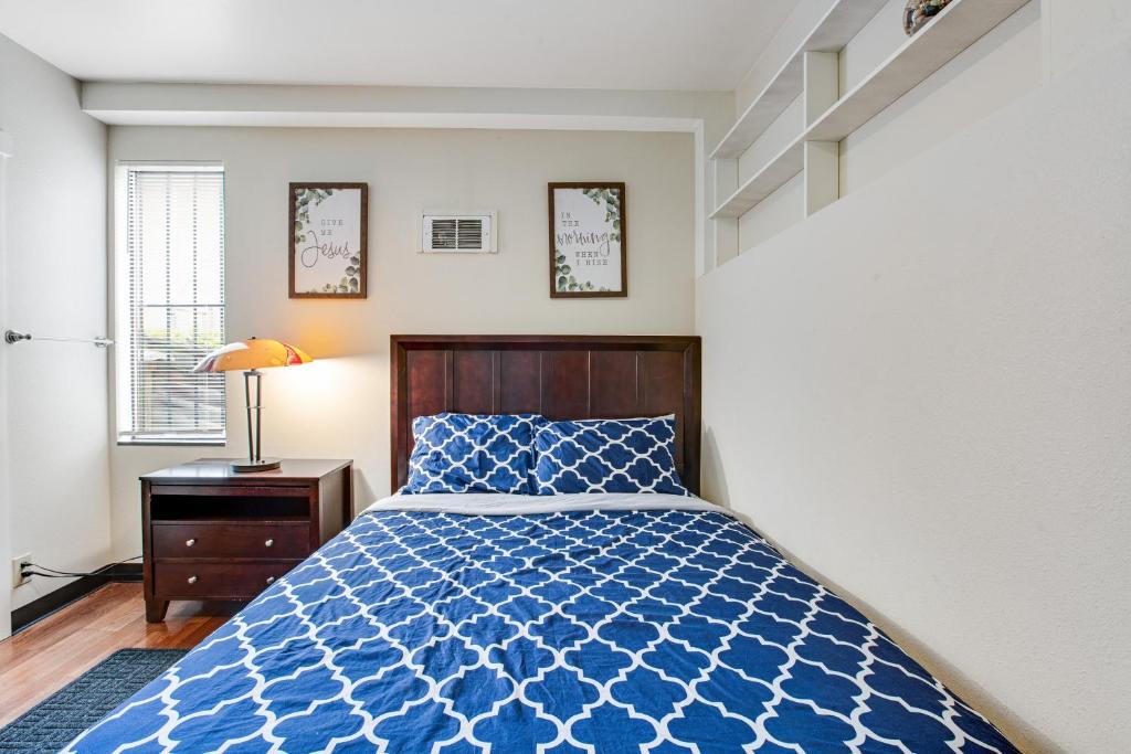Beacon Hill Hideaway photo