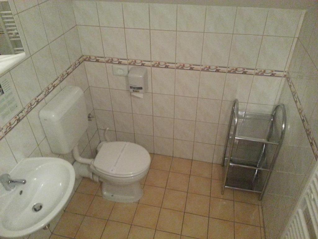 Rooms with a parking space Grabovac, Plitvice - 12835 photo