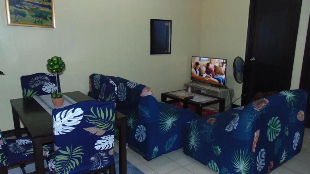 Tower 1 Spacious Condo Fully Furnished photo