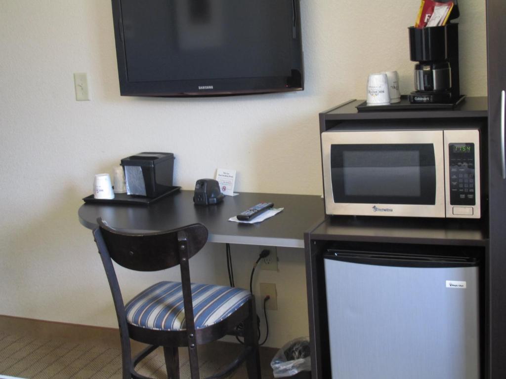 Microtel Inn & Suites By Wyndham Belle Chasse/new Orleans Photo 10