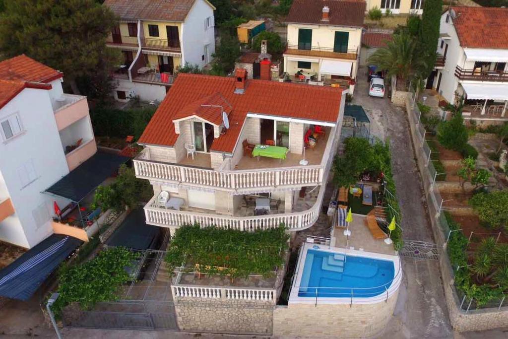 Seaside house with a swimming pool Okrug Donji, Ciovo - 13428 전경