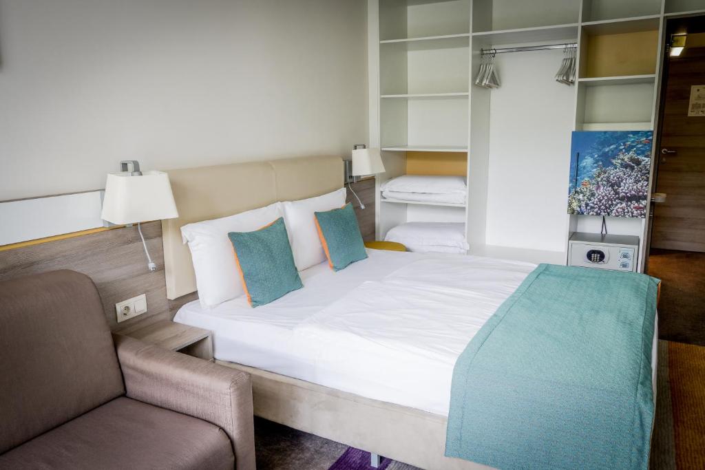 Ralitsa AquaClub Hotel & Aquapark — Hotel rooms in Albena, Dobrich