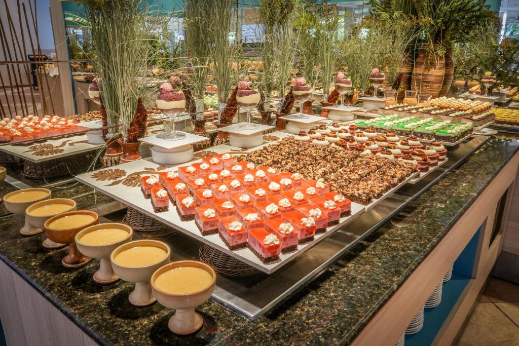 Ralitsa AquaClub Hotel & Aquapark — Restaurant & bars in Albena, Dobrich