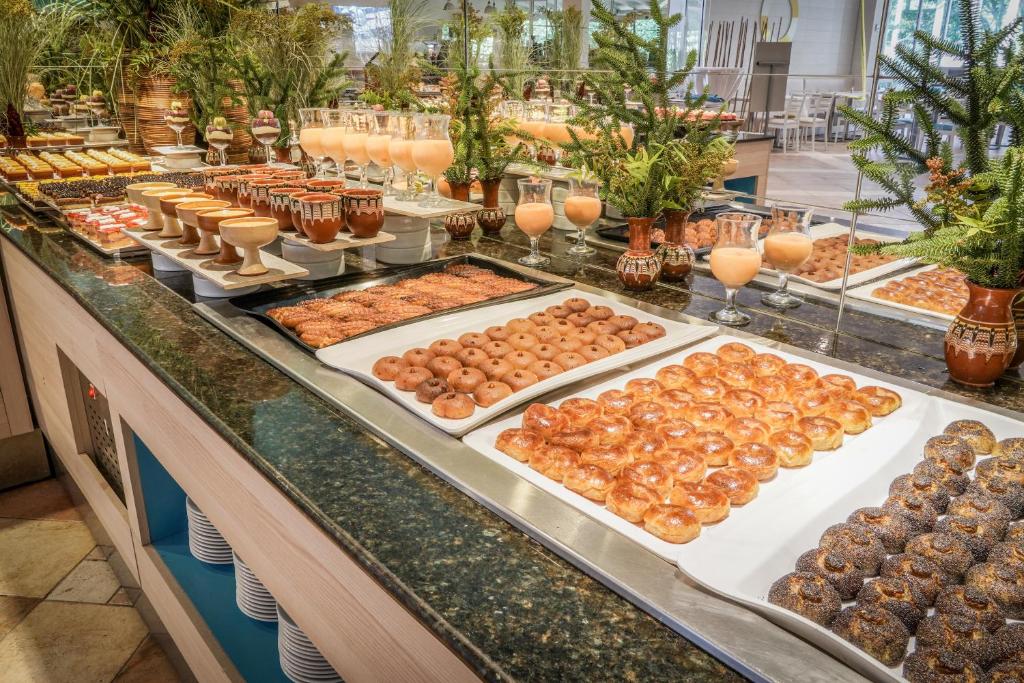 Ralitsa AquaClub Hotel & Aquapark — Restaurant & bars in Albena, Dobrich