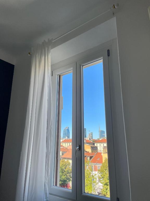 The painting apartment. A Central and Lovely apartment in Milan photo