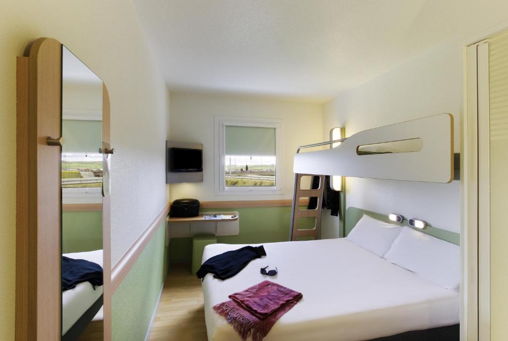 ibis budget Madrid Vallecas photo