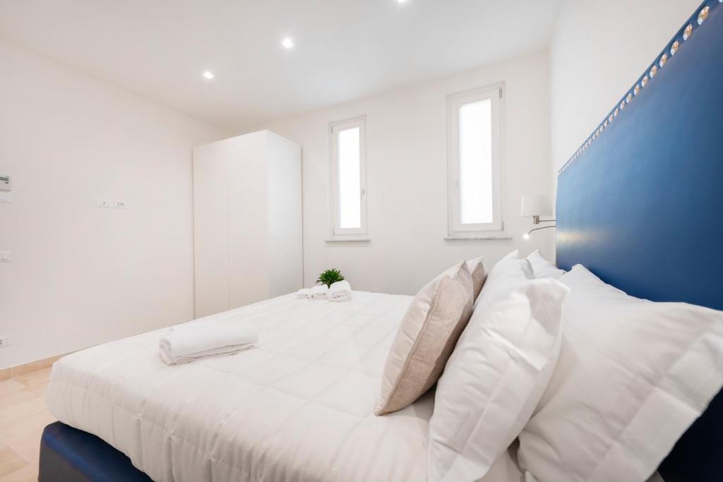Divo Apartments - Spanish Steps photo