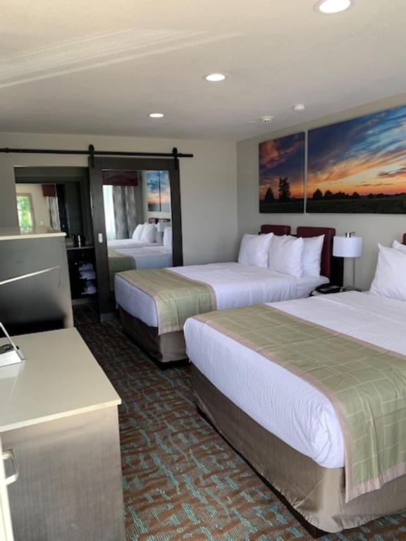 Days Inn by Wyndham Bellville Mansfield photo