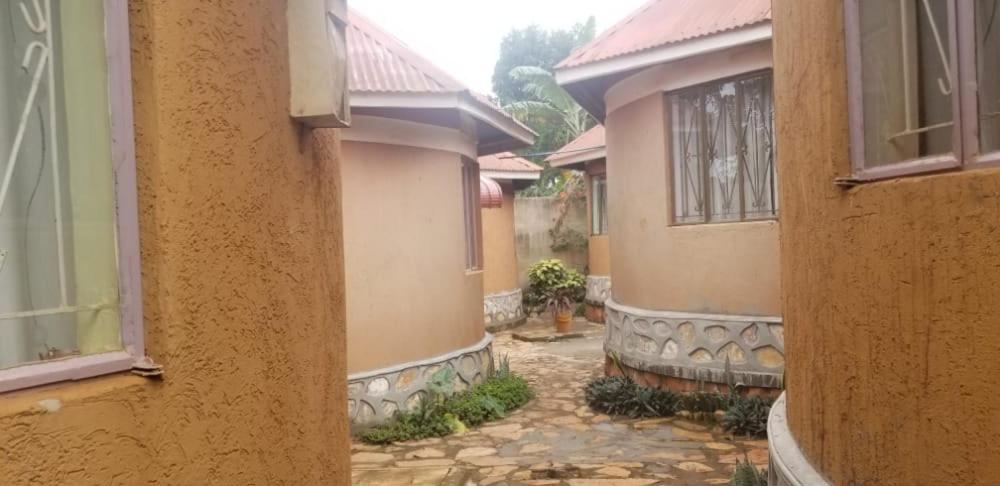 Victoria holiday villas — Hotel in Jinja