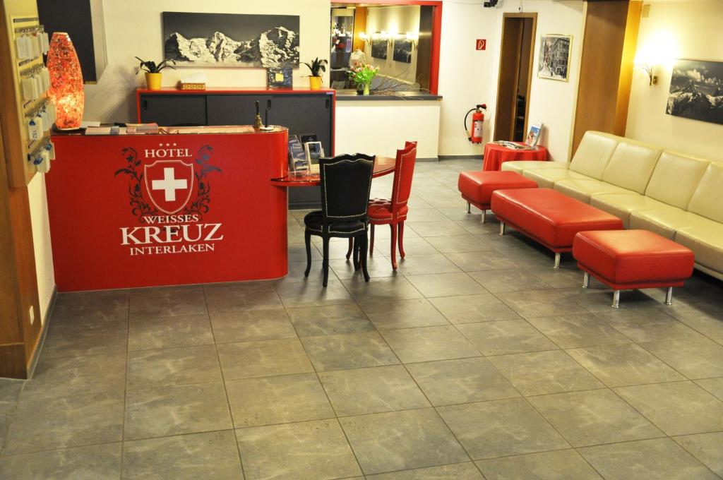Hotel Weisses Kreuz Lobby
