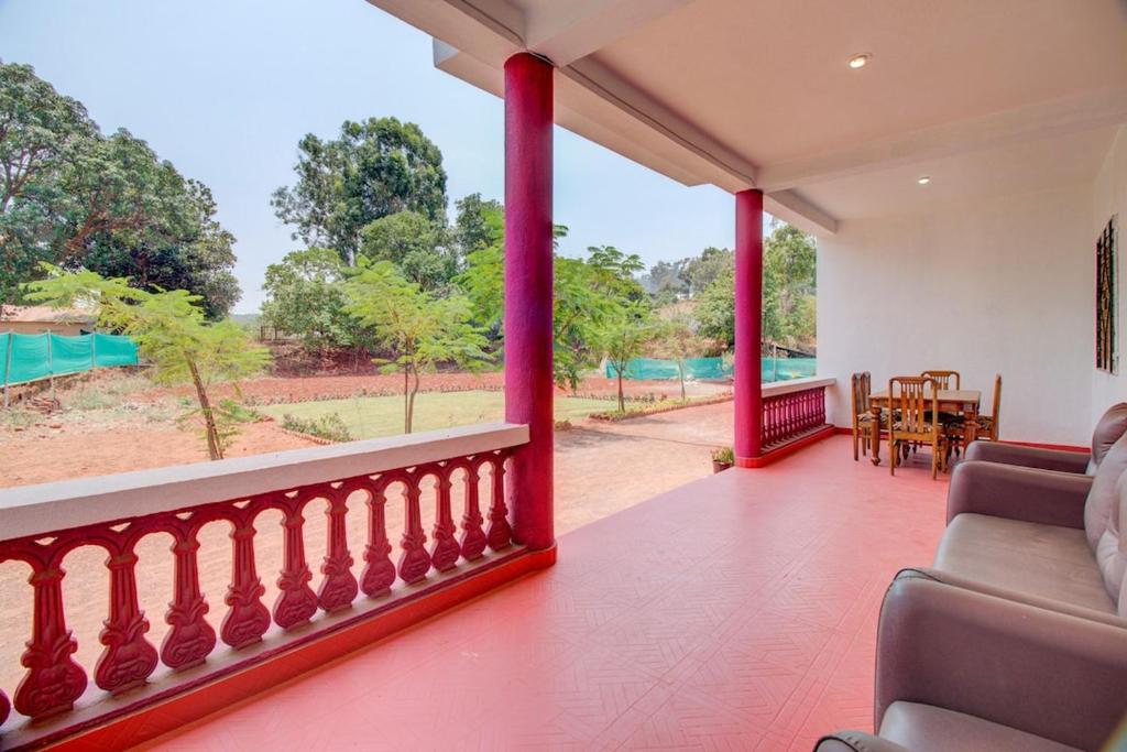 Pink Sole 6BHK photo