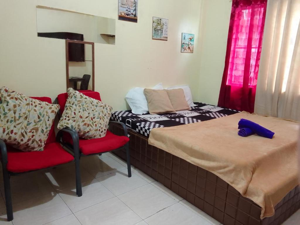 Affordable Transient near Emperor Events Place — Hotel in Cainta