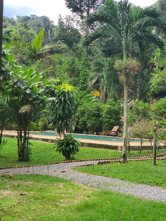 Malulee KhaoSok Resort photo