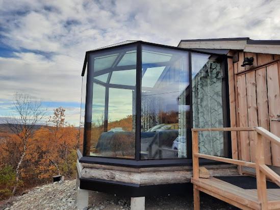 Hotel Utsjoki Alissande log igloo photo